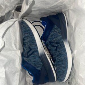 Vionic running shoes